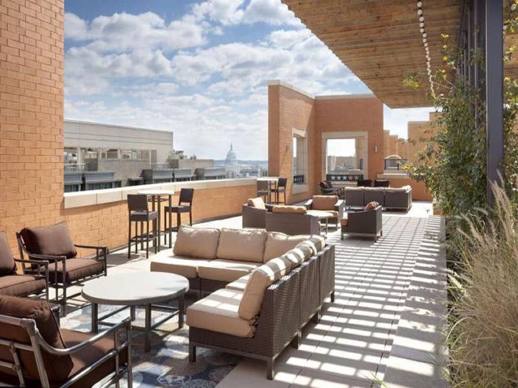 Global Luxury Suites At The Convention Center Washington Exterior photo