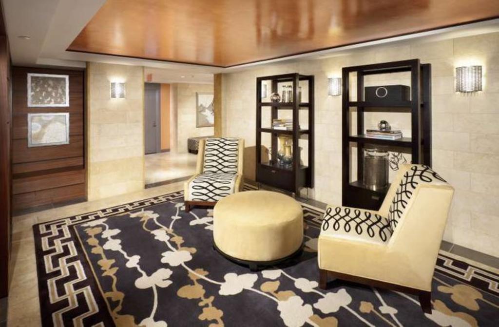 Global Luxury Suites At The Convention Center Washington Exterior photo