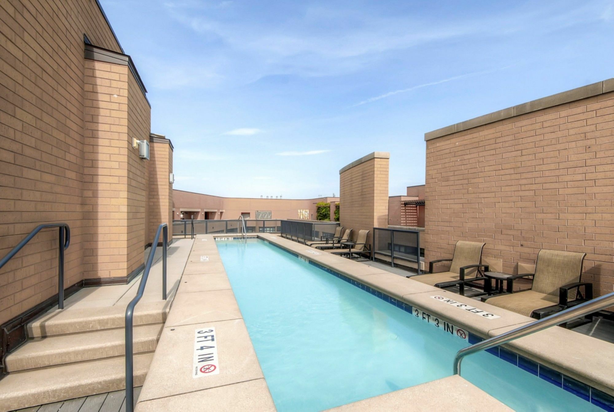 Global Luxury Suites At The Convention Center Washington Exterior photo