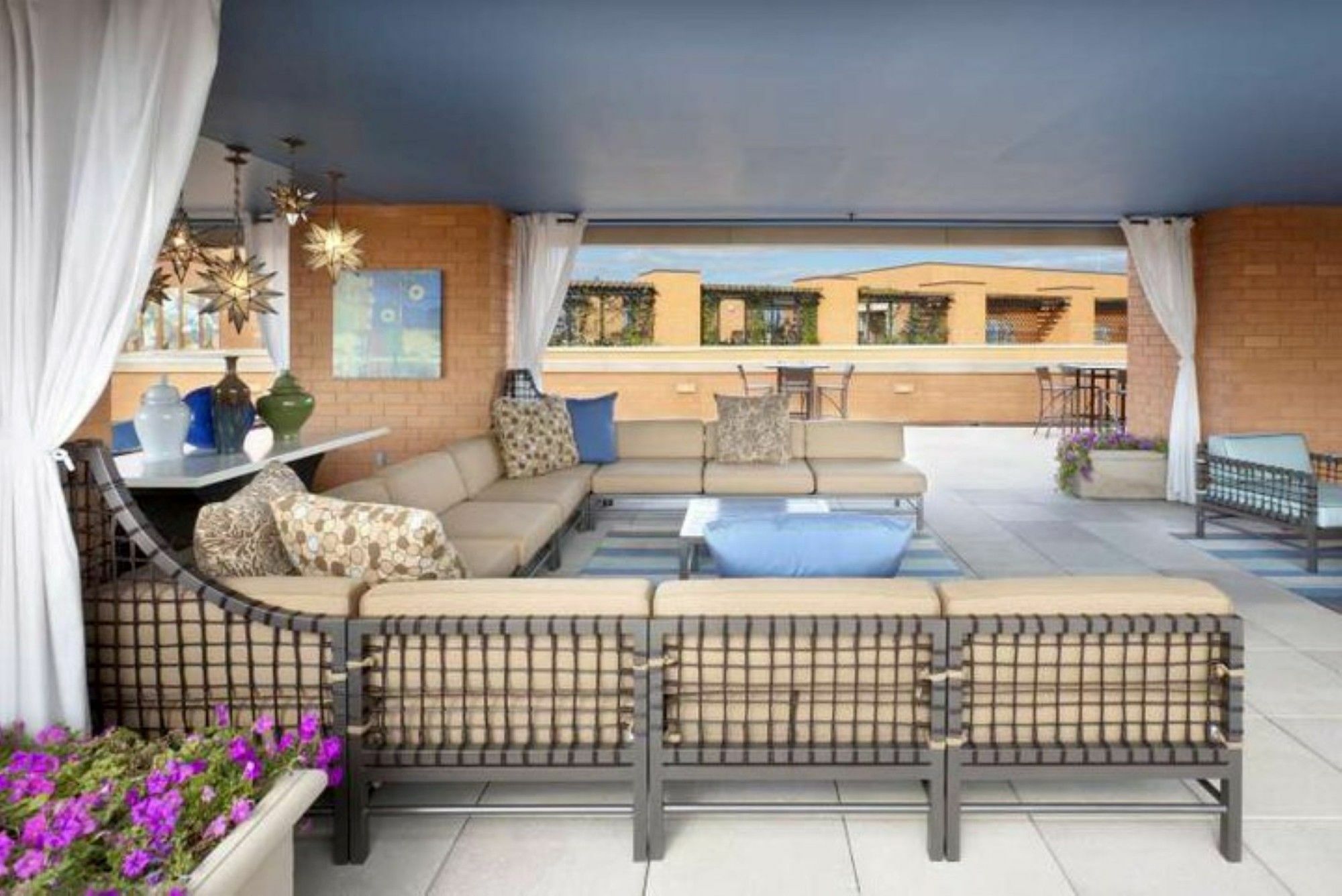 Global Luxury Suites At The Convention Center Washington Exterior photo